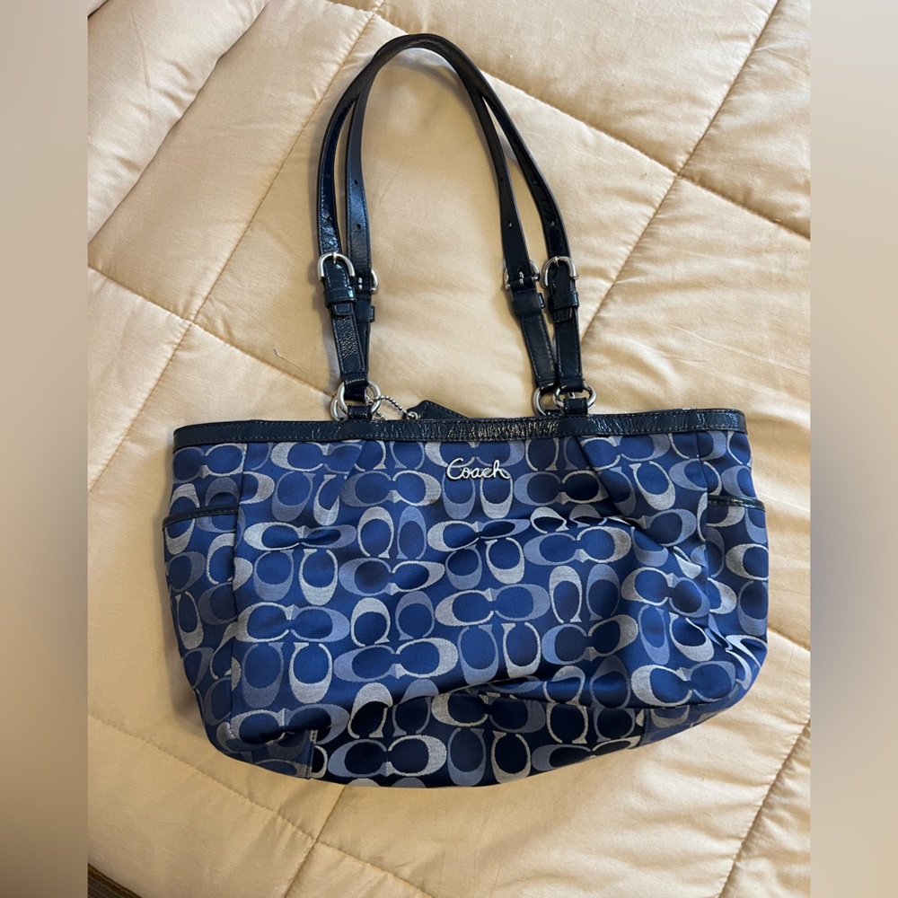 Coach Authentic